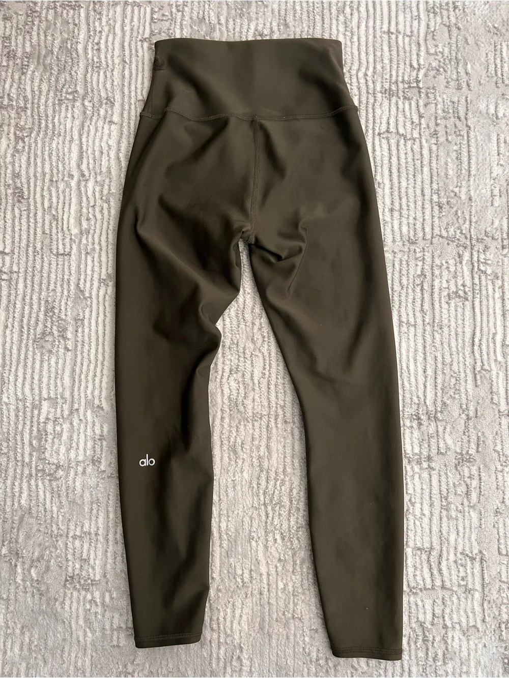 Alo Yoga High-Waist Airlift Leggings